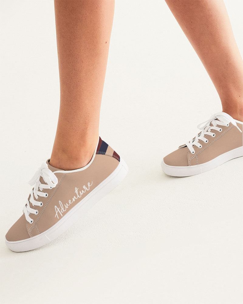 ADVENTURE Ladies Faux-Leather Sneaker